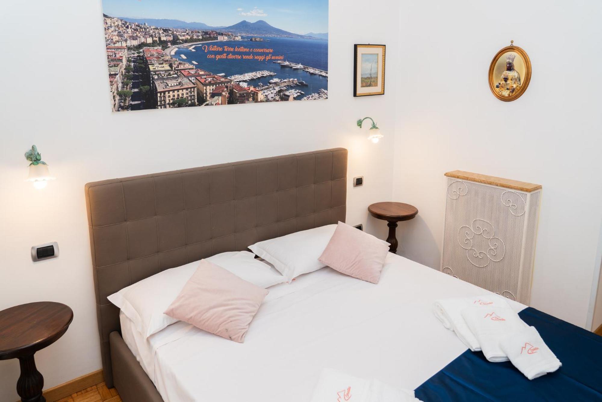 Suite Cervantes Napoli Esterno foto