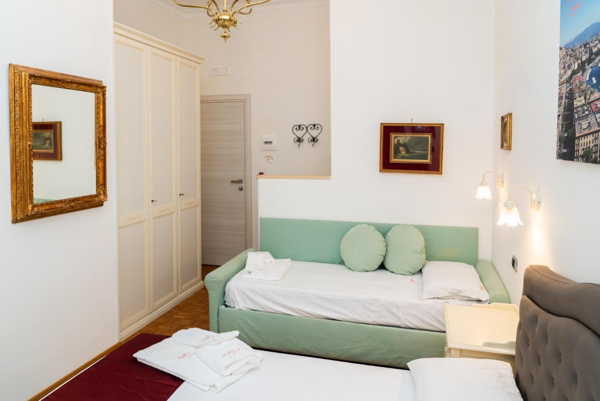 Suite Cervantes Napoli Esterno foto